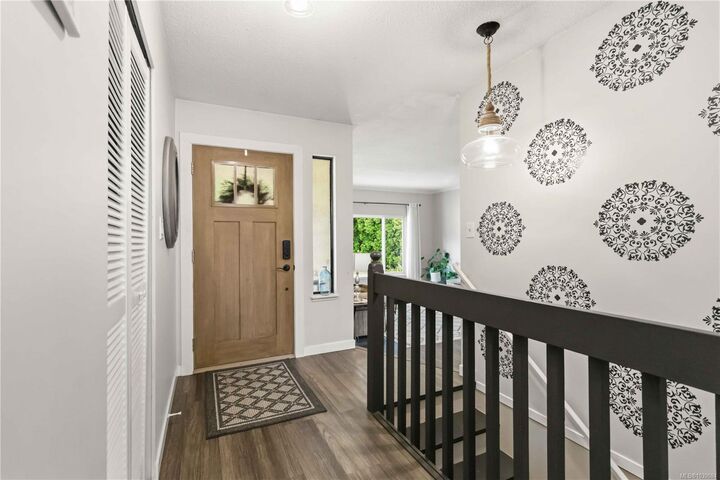 Property Photo:  584 Stornoway Dr  BC V9C 3J8 