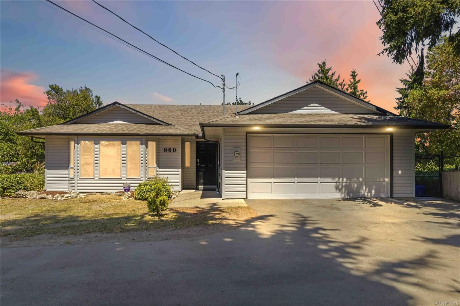 Property Photo: 960 Dunford Ave BC V9B 2S3