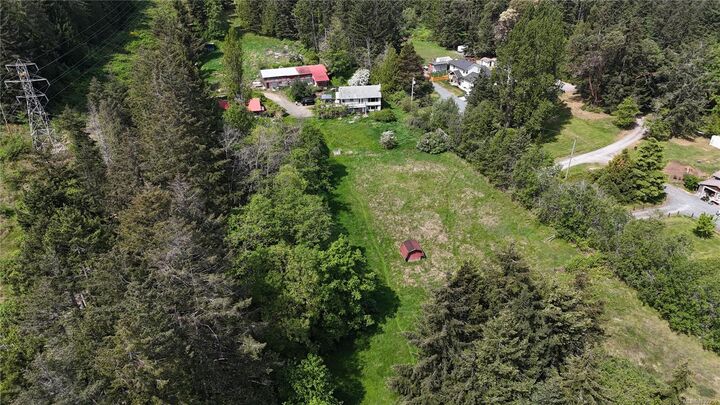 Property Photo: 6671 Harwood Dr BC V0R 2H0