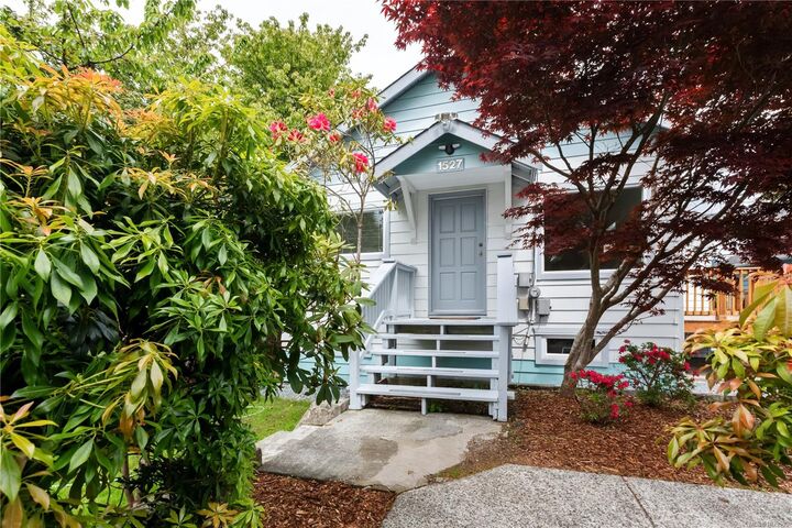 Property Photo:  1527 Peninsula Rd  BC V0R 3A0 