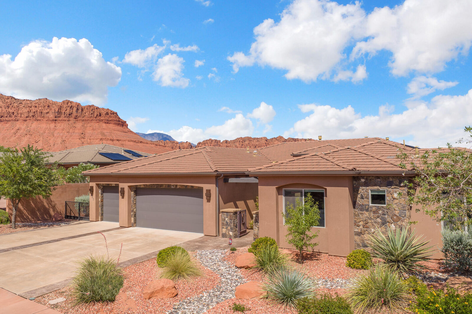 Property Photo:  322 N 340 E  UT 84738 