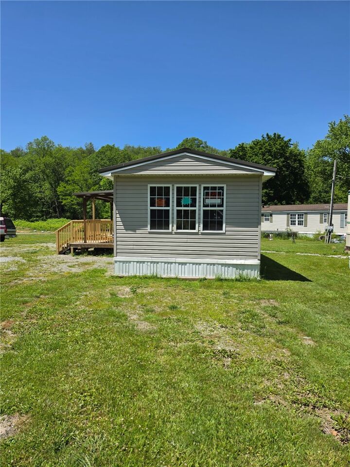 Property Photo:  834 McGee Lane  PA 15627 