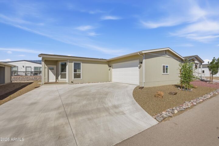 Property Photo:  1074 Crenshaw --  AZ 86326 