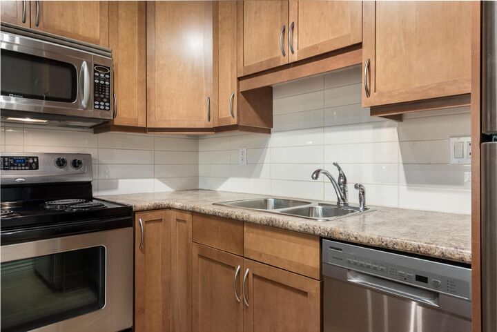Property Photo:  2920 Ash Street 401  BC V5Z 4A6 