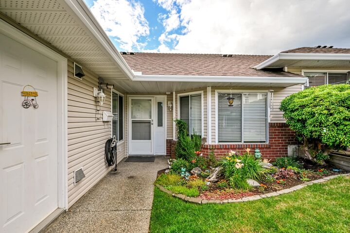 Property Photo:  1973 Winfield Drive 22  BC V3G 1K6 
