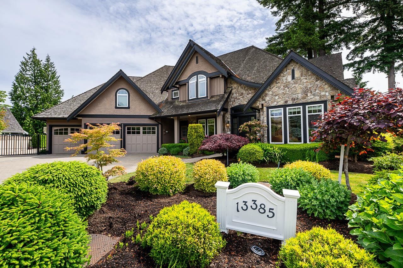 Property Photo: 13385 23 Avenue BC V4A 9S9