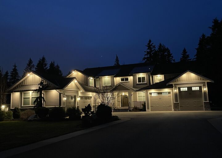 Property Photo: 23461 50 Avenue BC V2Z 2S7