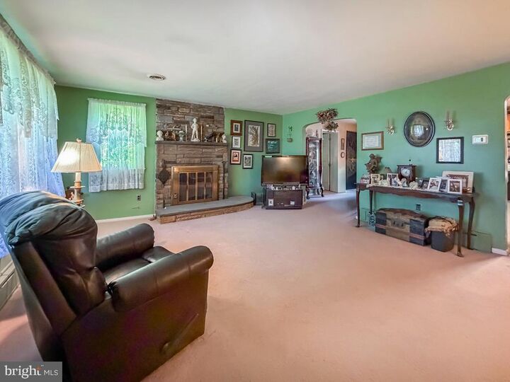 Property Photo:  74 Meadow Lane  PA 18954 