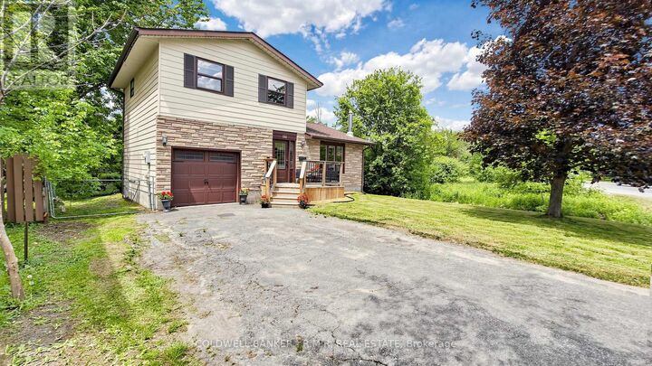 Property Photo:  98 Metro Road South  ON L4P 1W2 