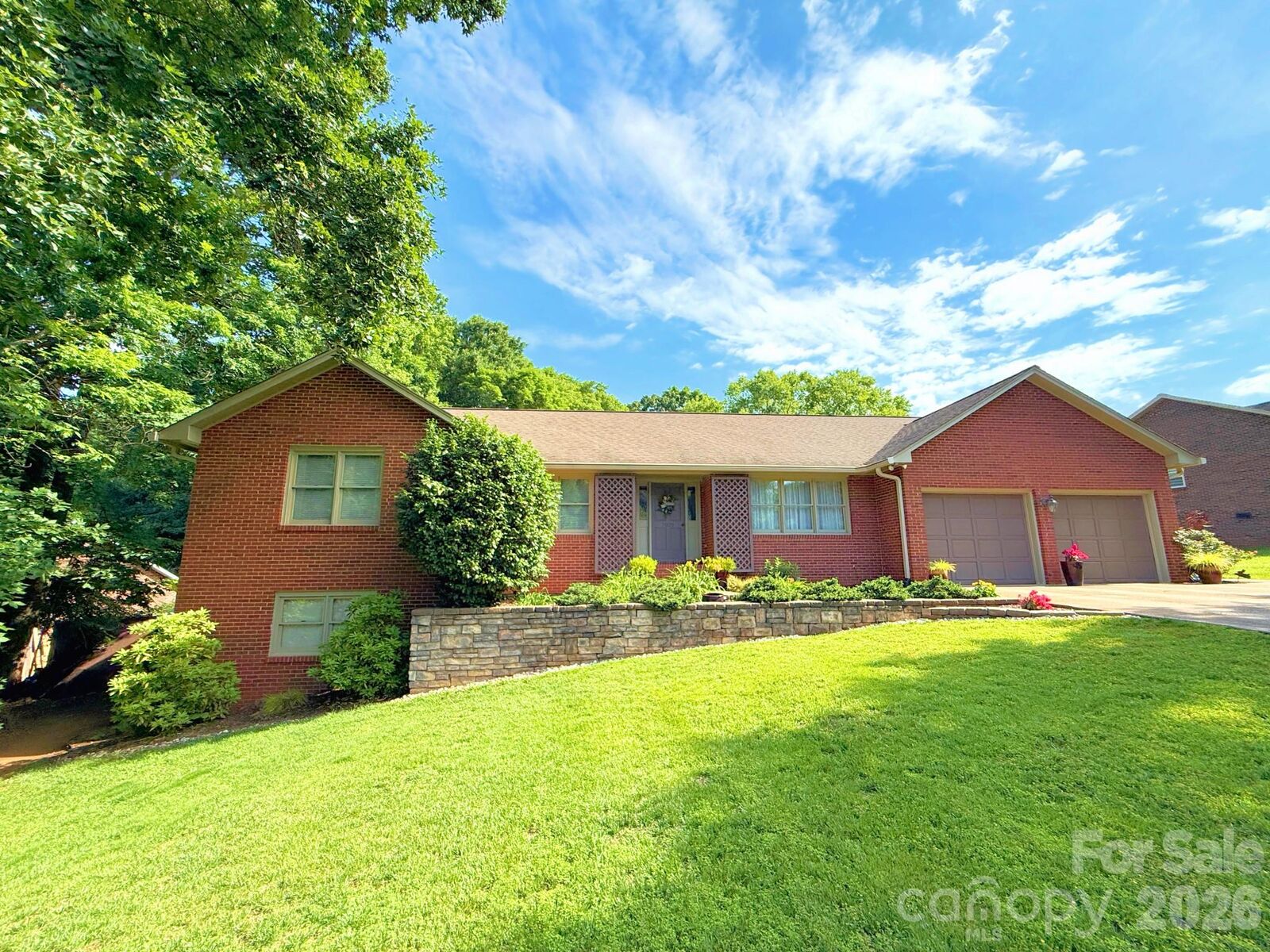 Property Photo:  7029 Forest Hills Drive  NC 28037 