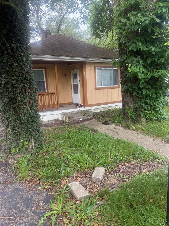 Property Photo: 1373 Byrd Avenue OH 45215