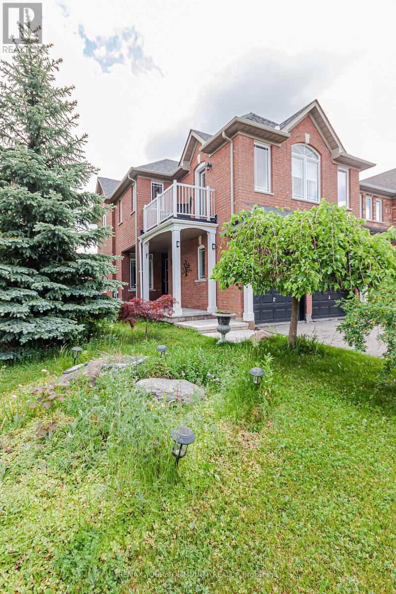 Property Photo: 117 Littleside Street ON L4E 3V5