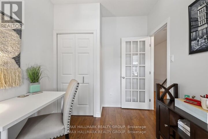 Property Photo:  236 Bulrush Crescent  ON K1T 0E6 