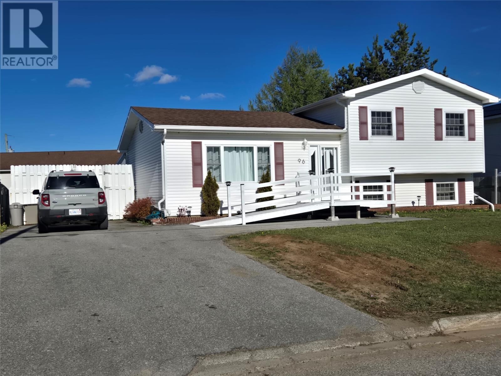 Property Photo:  96 Colonial Avenue  NL A2N 1Y9 