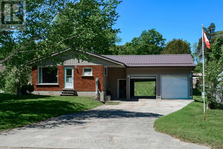 Property Photo:  580293 Sideroad 60 Sideroad West  ON N0H 1C0 