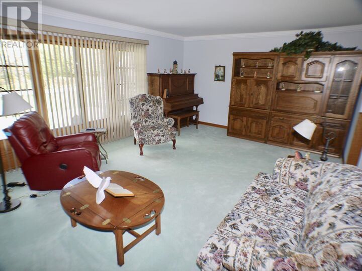 Property Photo:  259 Memorial Ave  ON P8N 2M9 