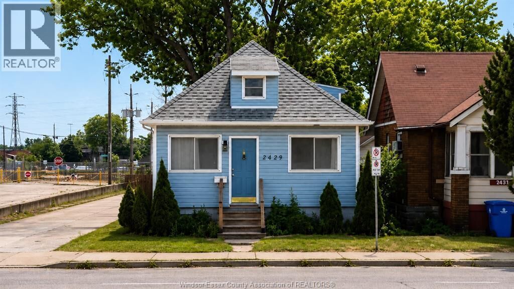 Property Photo:  2429 Howard Avenue  ON N9X 3V5 
