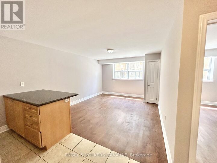 Property Photo: 100 Twenty Fifth Street 14 ON M8V 3P9