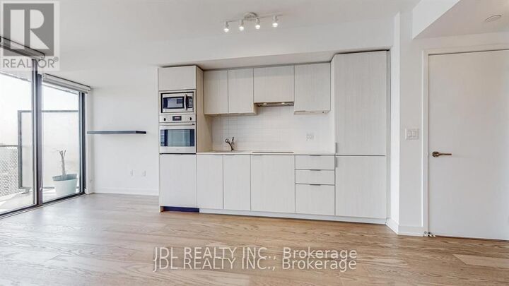 Property Photo: 11 Wellesley Street 3401 ON M4Y 1E8