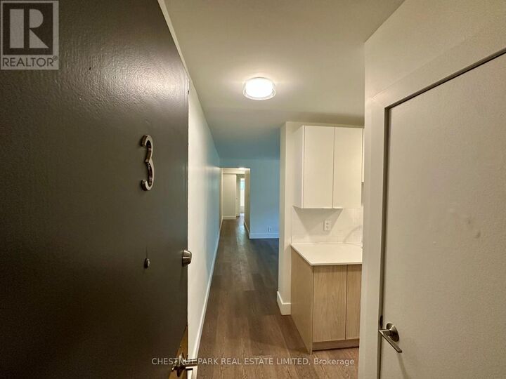 Property Photo:  8 Wingreen Court 3  ON M3B 1B9 