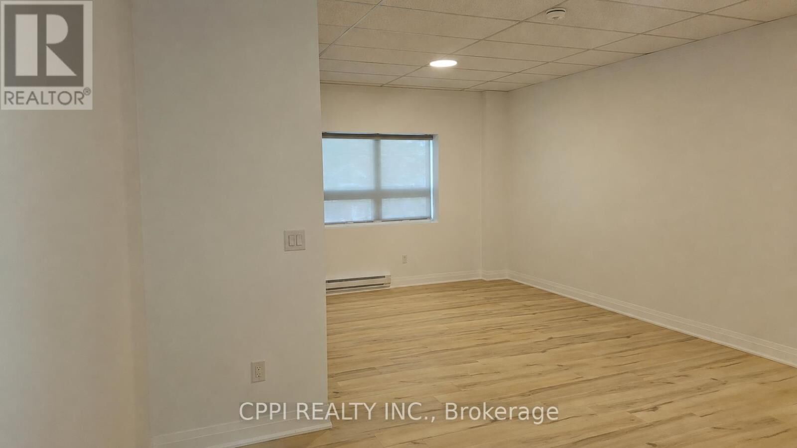 Property Photo:  255 Emerick Avenue 204  ON L2A 2W4 