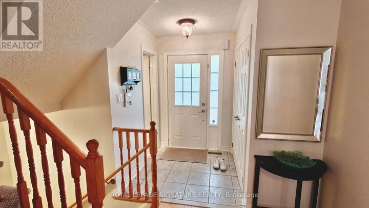 Property Photo:  14 Ostick Street  ON L4G 7G2 