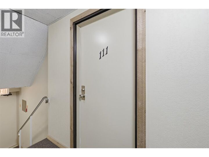 Property Photo:  245 Gordonhorn Crescent 111  BC V2E 1G5 