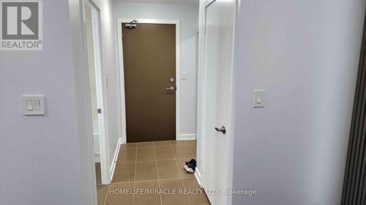 Property Photo: 4065 Brickstone Mews 1606 ON L5B 0G3