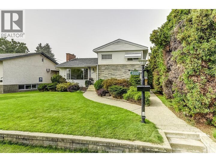 2202 Aberdeen Street — photo 1