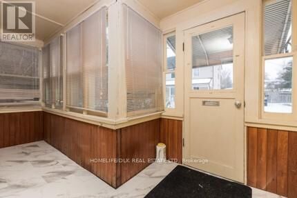 Property Photo:  33 Bartholomew Street  ON K6V 2R5 