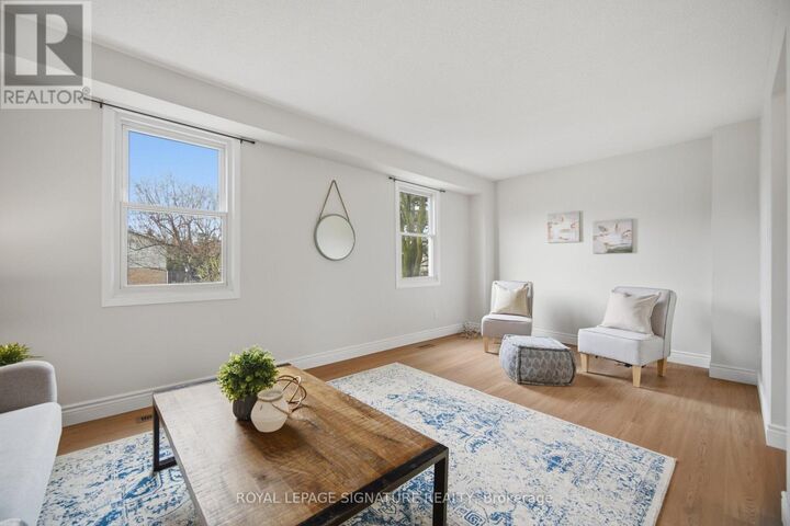 Property Photo:  7340 Copenhagen Road 10  ON L5N 2S5 
