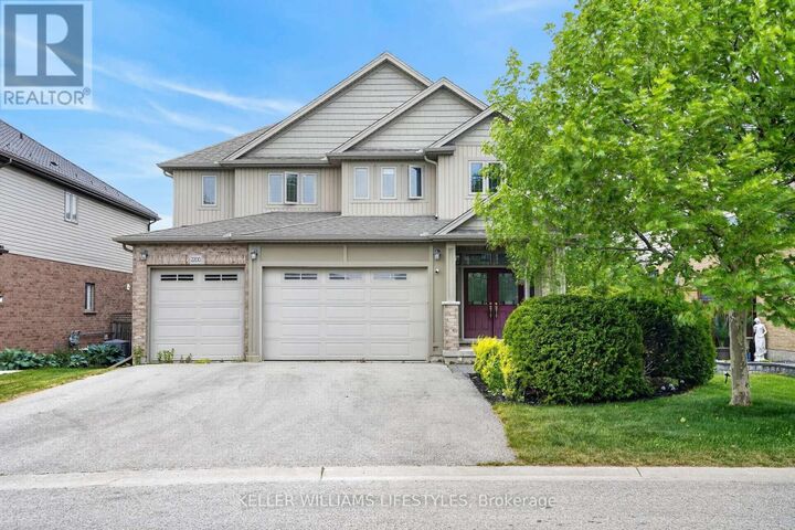 Property Photo: 2200 Dogwood Crescent ON N6K 5C6