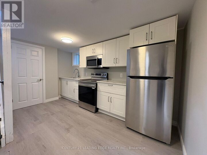 Property Photo:  22 Greenwood Avenue (Lower)  ON L3C 4B2 