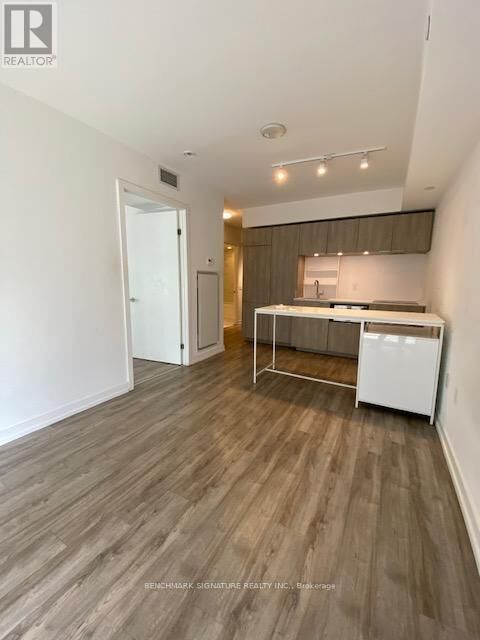 Property Photo:  77 Shuter Street 603  ON M5B 0B8 