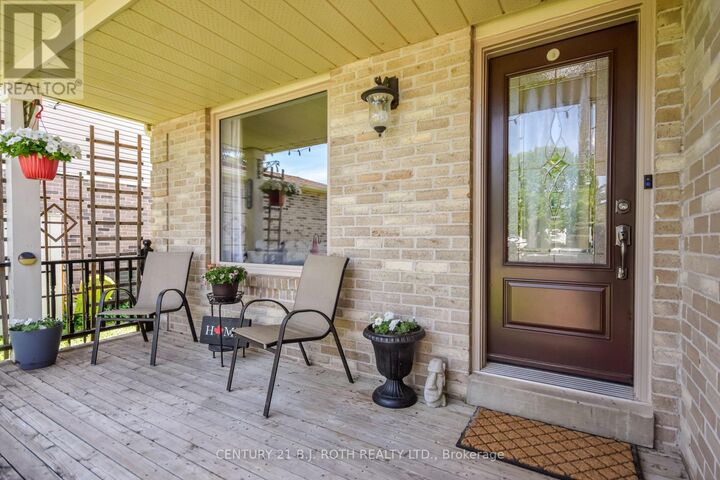 Property Photo:  24 Pae Drive  ON L4N 7N7 