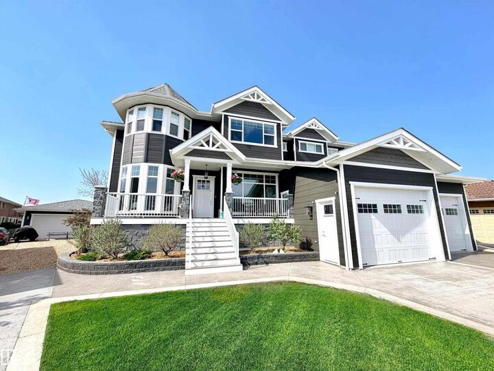 Property Photo:  5749 43 Av  AB T0A 3A1 