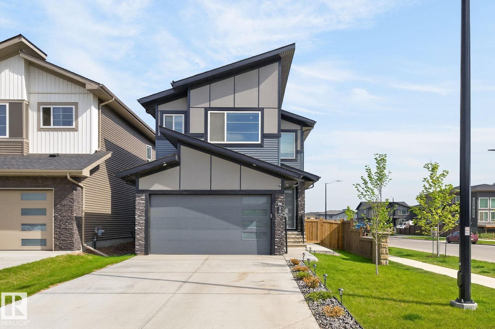 Property Photo: 34 Kiwyck Link AB T7X 3G7