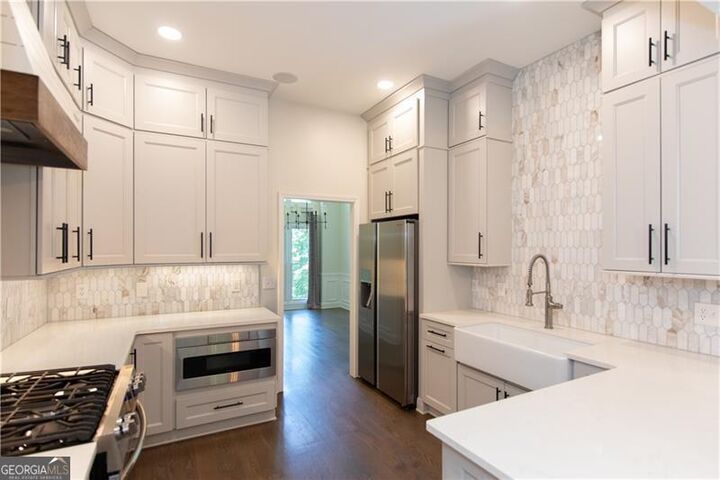 Property Photo:  1312 Oak Bluff Court  GA 30114 