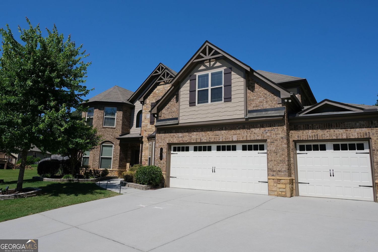 Property Photo:  1311 Azalea Brook Drive  GA 30043 
