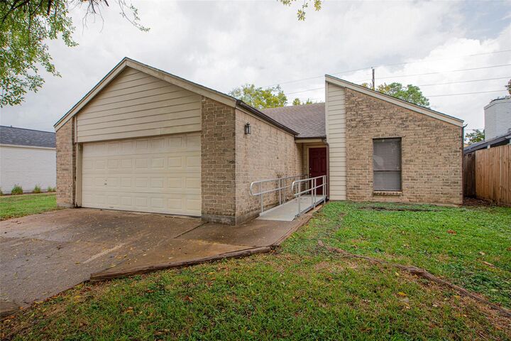 Property Photo: 16042 Bear Hill Drive TX 77084