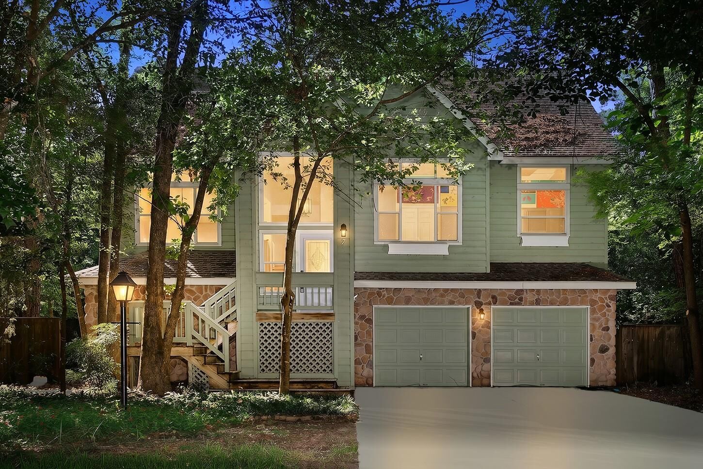 Property Photo:  7 W Misty Morning Trace  TX 77381 