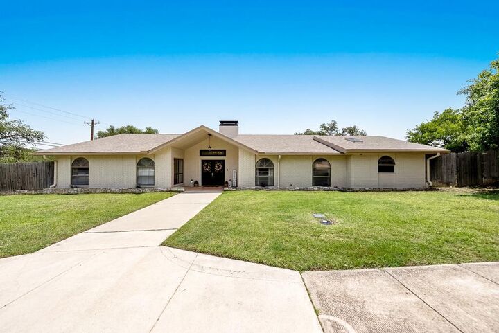 Property Photo: 443 Coronado Dr TX 78028