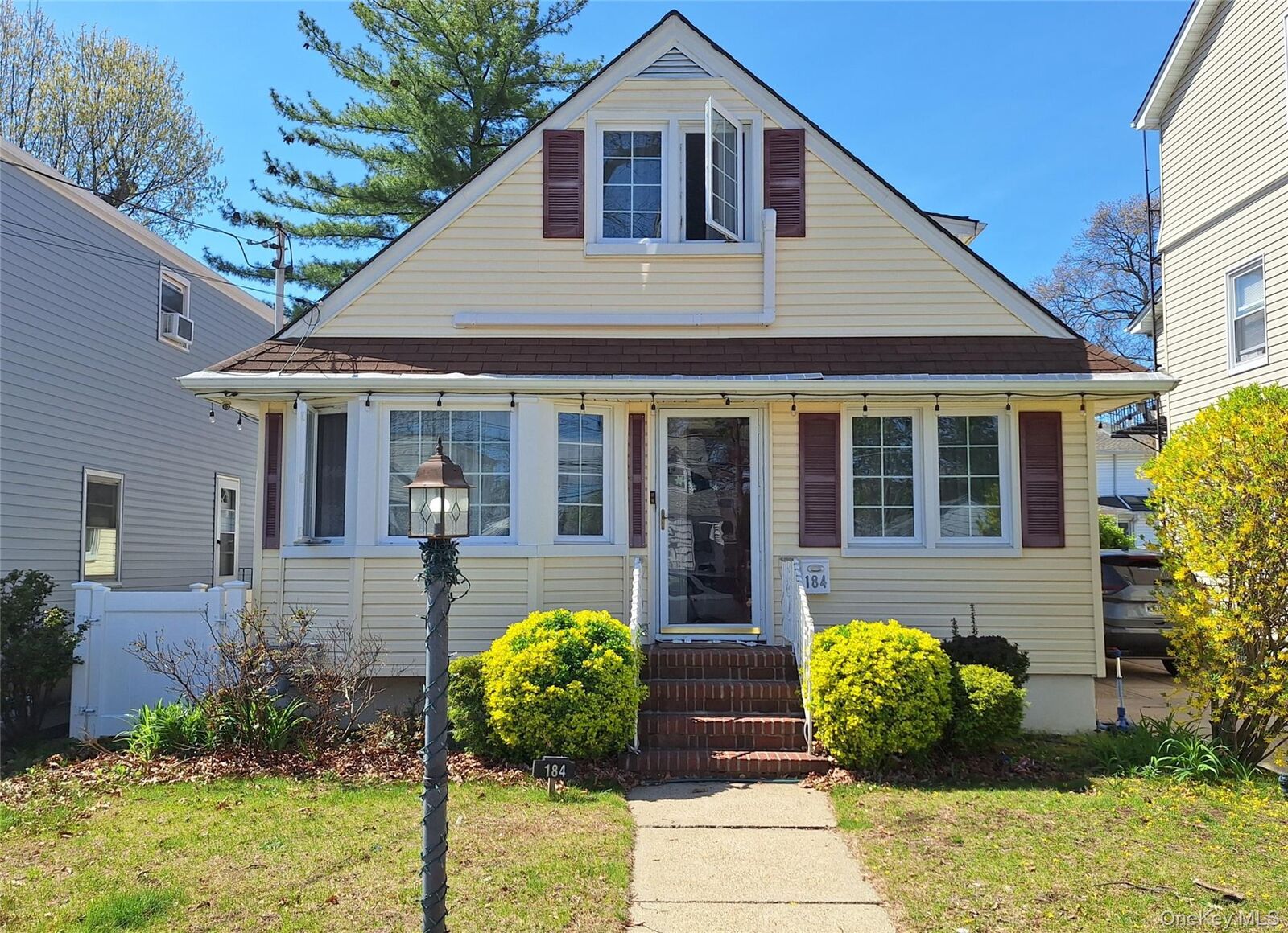 Property Photo: 184 E Chester Street NY 11580