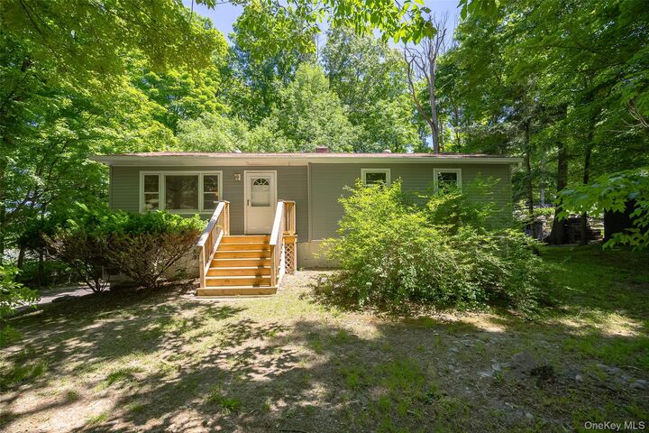 Property Photo: 662 Willow Brook Road NY 12514