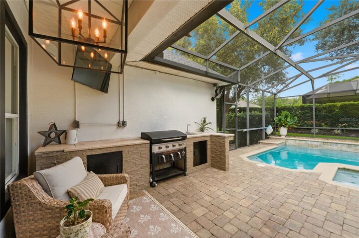 Property Photo:  109 Bedford Court  FL 32724 