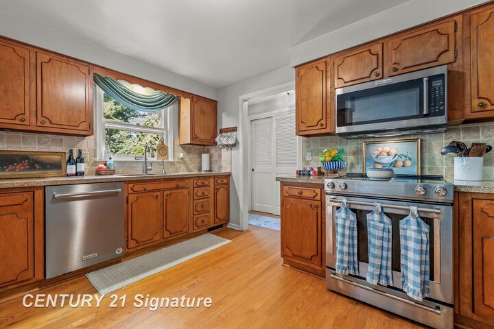 Property Photo:  358 Somerset Road  MI 48638 