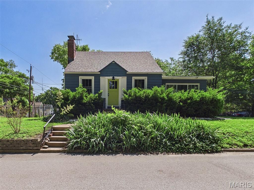 Property Photo:  116 N Myrtle Street  IL 62025 