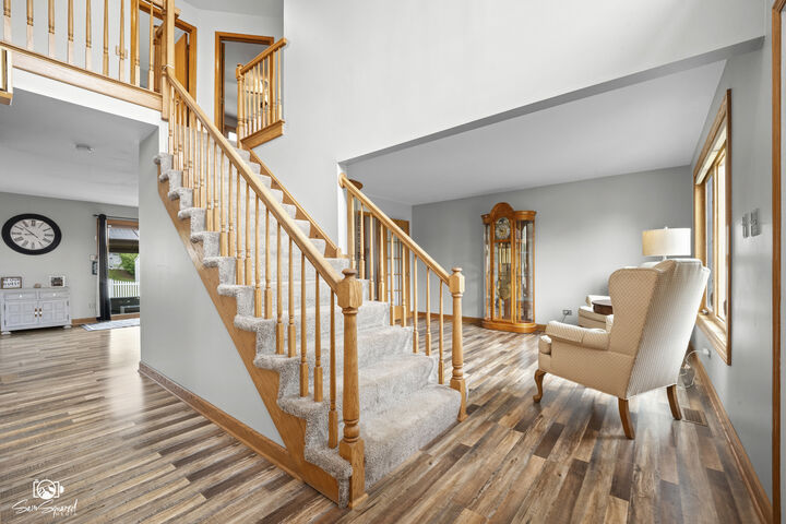 Property Photo:  631 Vanderbilt Drive  IL 60451 