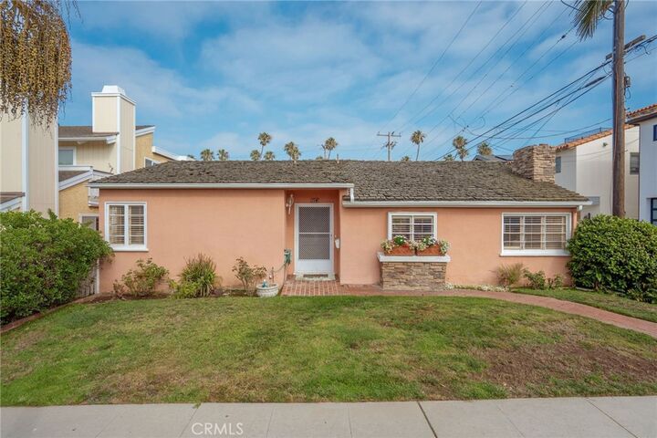 Property Photo: 114 5th CA 90740