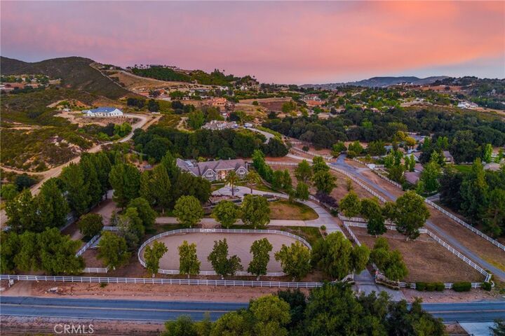Property Photo:  37954 Calle De Lobo  CA 92562 